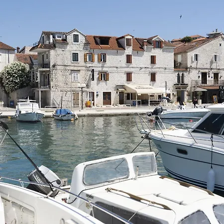 Lucica-1 By Interhome Appartement Trogir